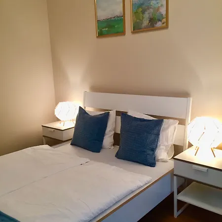 Quality Point 0-24 Reception 4* Budapest