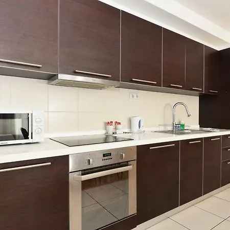 Quality Point 0-24 Reception 4* Budapest