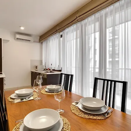 Quality Point 0-24 Reception Apartahotel 4*