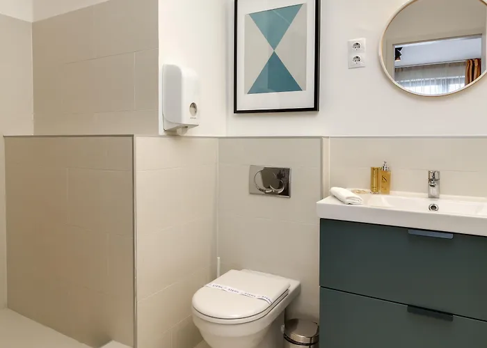 Quality Point 0-24 Reception 4* بودابست