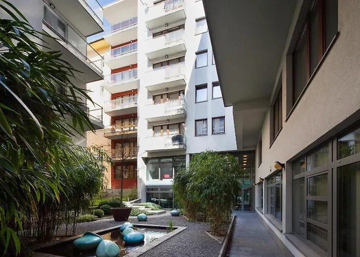 Quality Point 0-24 Reception 4*