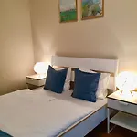 Quality Point 0-24 Reception 4* Budapeste