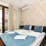 Aparthotel Quality Point 0-24 Reception
