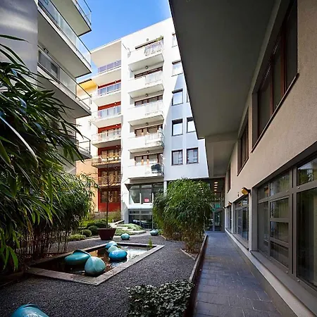 Quality Point 0-24 Reception Apart-hotel 4*