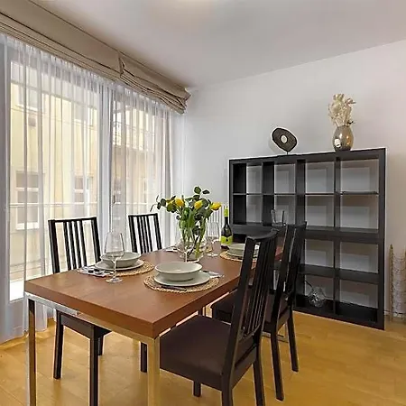 Quality Point 0-24 Reception Apart-hotel 4*