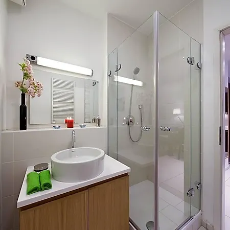 Hotel apartamentowy Quality Point 0-24 Reception 4*