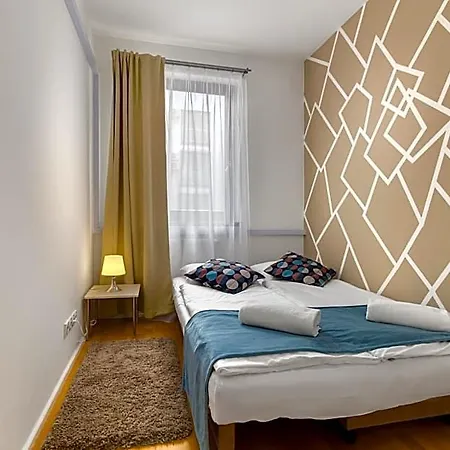 Quality Point 0-24 Reception Apart-hotel Budapeste
