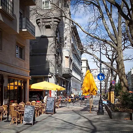 Quality Point 0-24 Reception 4* Budapeste