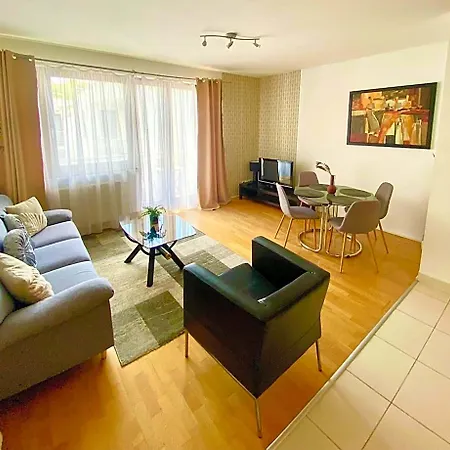 Apart-hotel Quality Point 0-24 Reception 4*