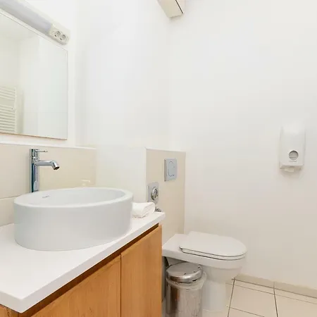 Quality Point 0-24 Reception Hotel apartamentowy 4*