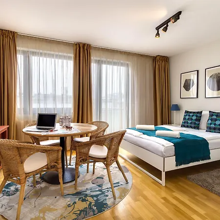 Lejlighedshotel Quality Point 0-24 Reception Budapest