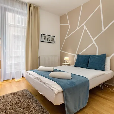 Quality Point 0-24 Reception 4*