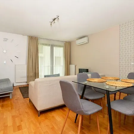 Quality Point 0-24 Reception Aparthotel 4*